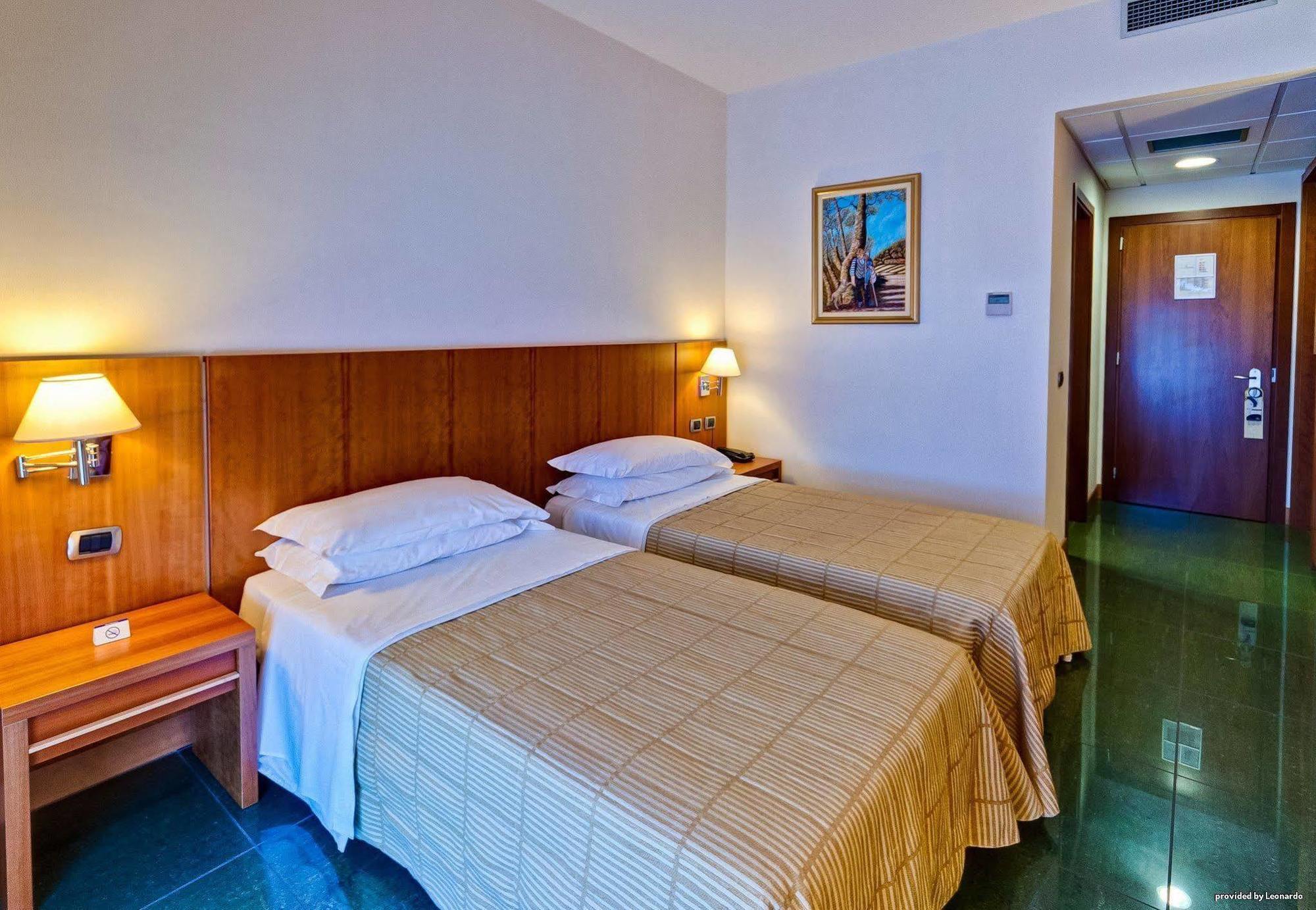 Hotel Dei Principati Baronissi Eksteriør billede